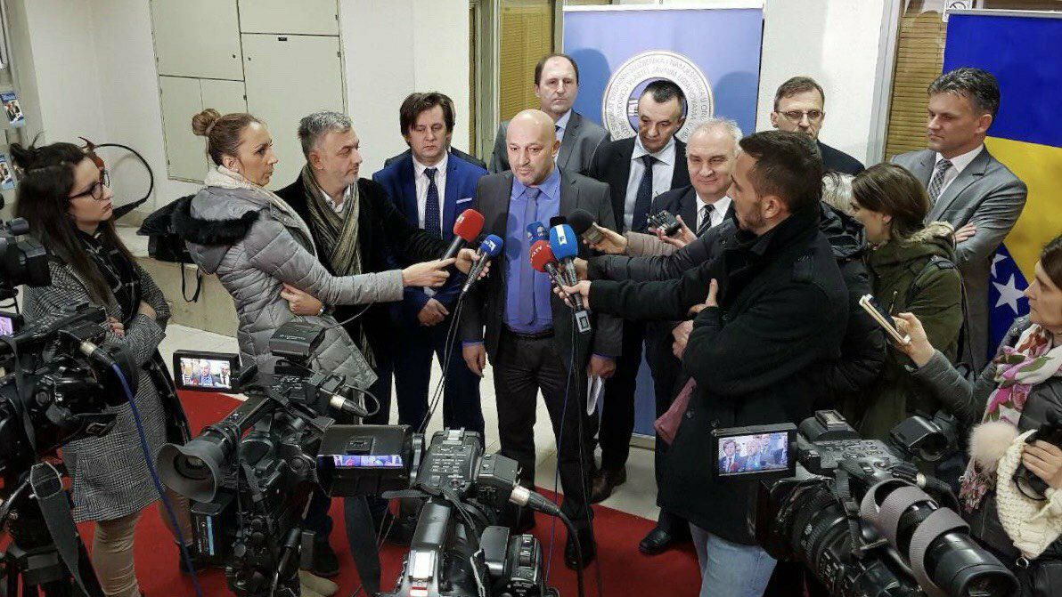 Potpisan Kolektivni Ugovor Za Službenike Organa Uprave I Sudske Vlasti U FBiH