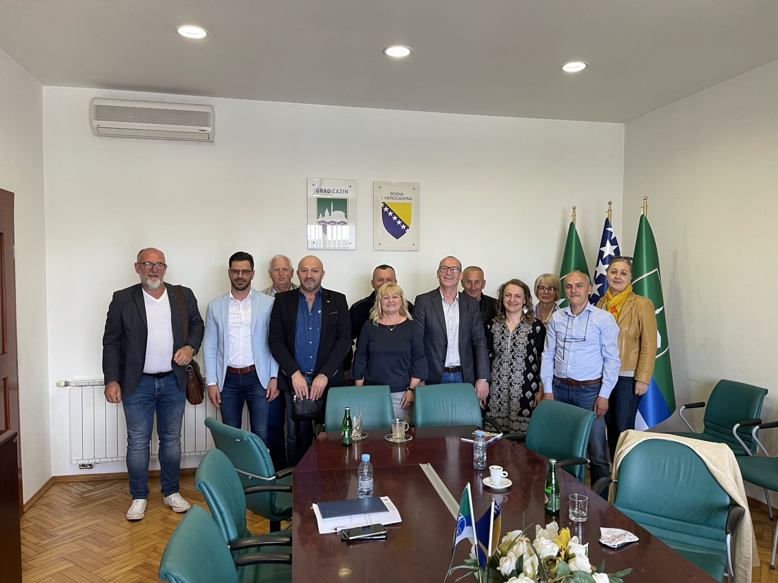 ODRŽAN SASTANAK U GRADU CAZIN
