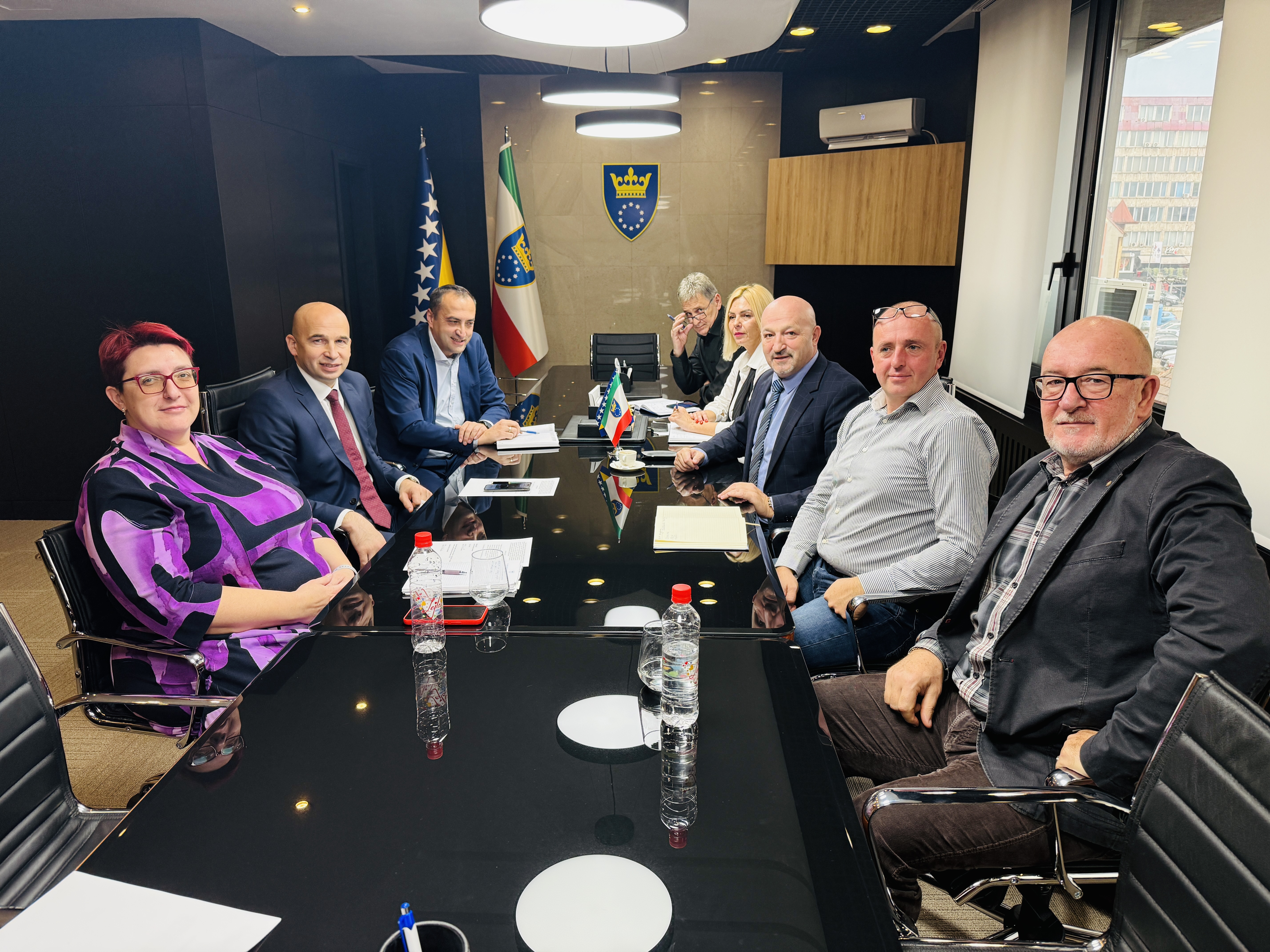 Postignut Dogovor O Povećanju Plata 10% Za 2025. Godinu U Zenicko Dobojskom Kantonu