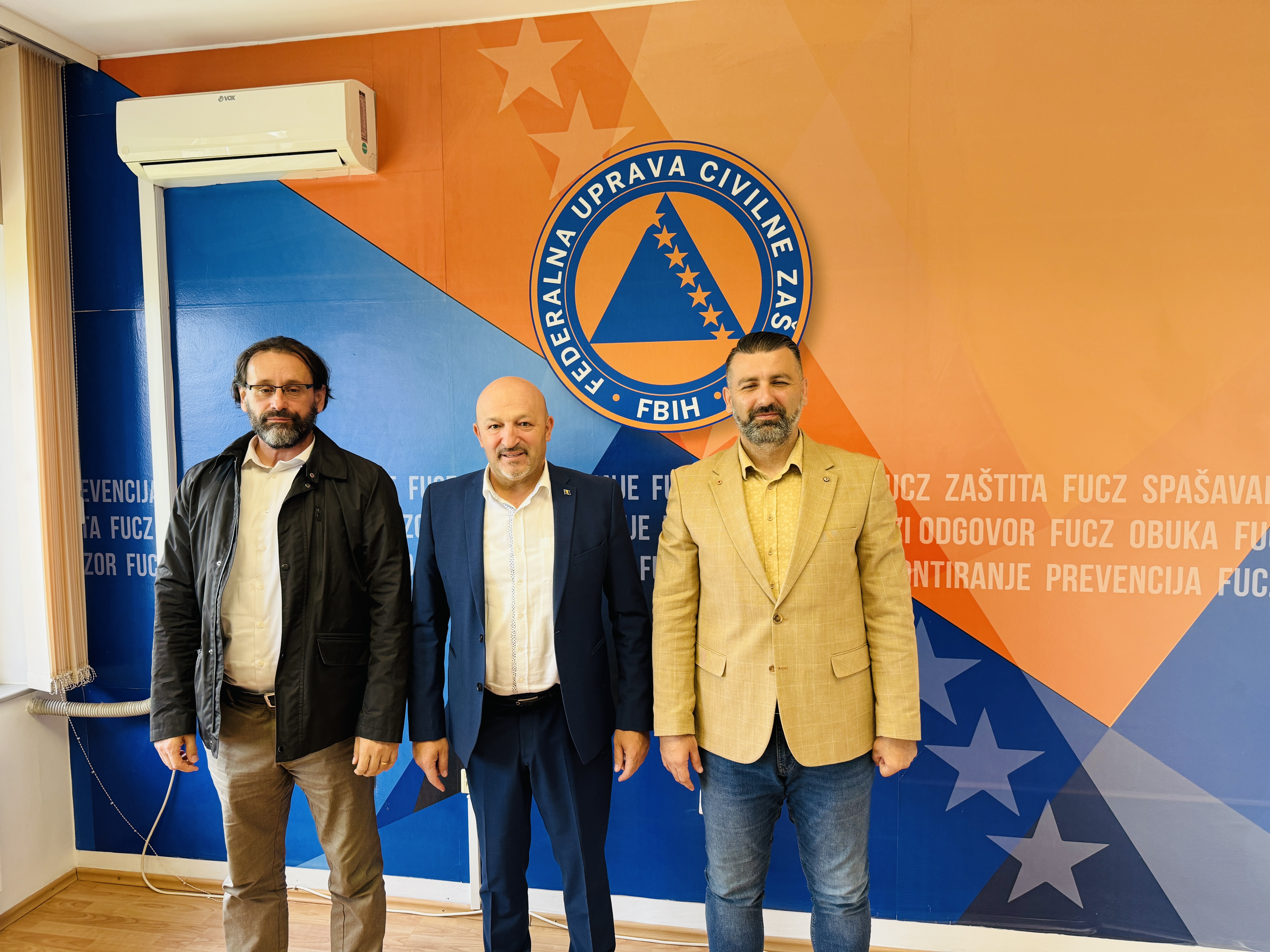 ODRŽAN SASTANAK NA KOME SU PREDSTAVNICI FUCZ, SAMOSTALNOG SINDIKATA I SAVEZA OPĆINA I GRADOVA U FBIH USAGLASILI DALJNE AKTIVNOSTI PO PITANJU ZAKONA O ZAŠTITI OD POŽARA I VATROGASTVU